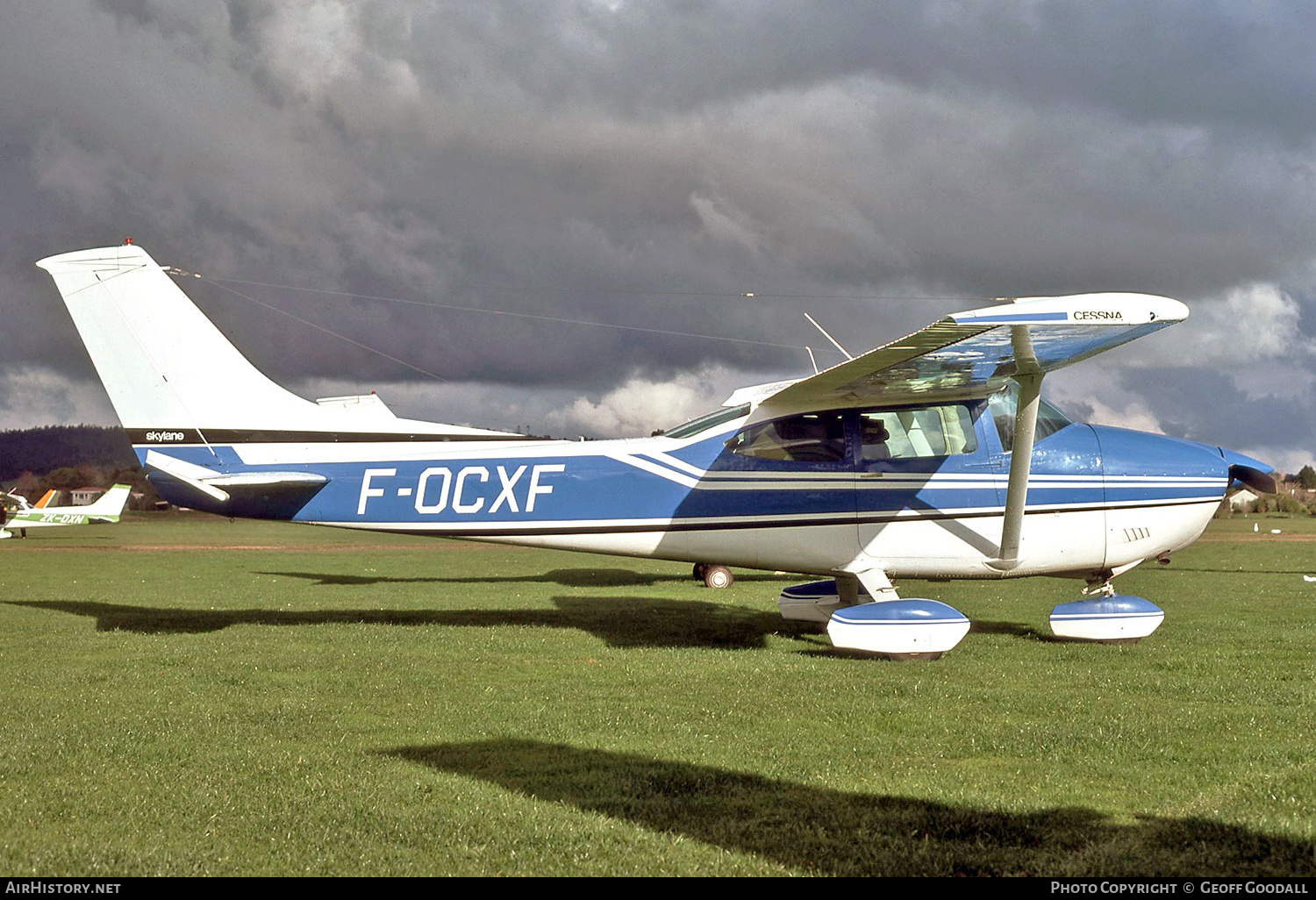 Aircraft Photo of F-OCXF | Cessna 182P Skylane | AirHistory.net #363790