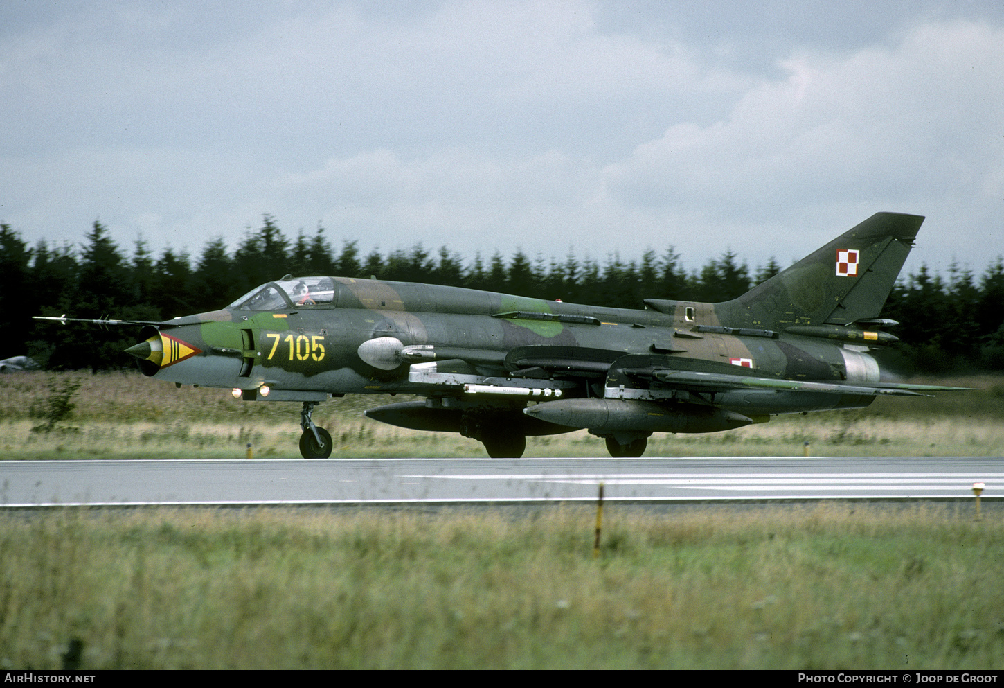 Aircraft Photo of 7105 | Sukhoi Su-22M4 | Poland - Air Force | AirHistory.net #363825