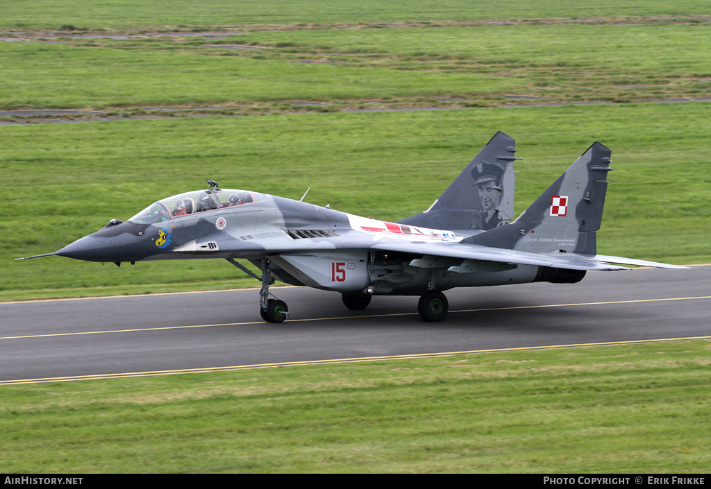 Aircraft Photo of 15 | Mikoyan-Gurevich MiG-29UBM | Poland - Air Force | AirHistory.net #363876