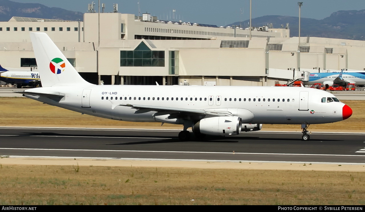 Aircraft Photo of OY-LHD | Airbus A320-231 | Danish Air Transport - DAT | AirHistory.net #363948