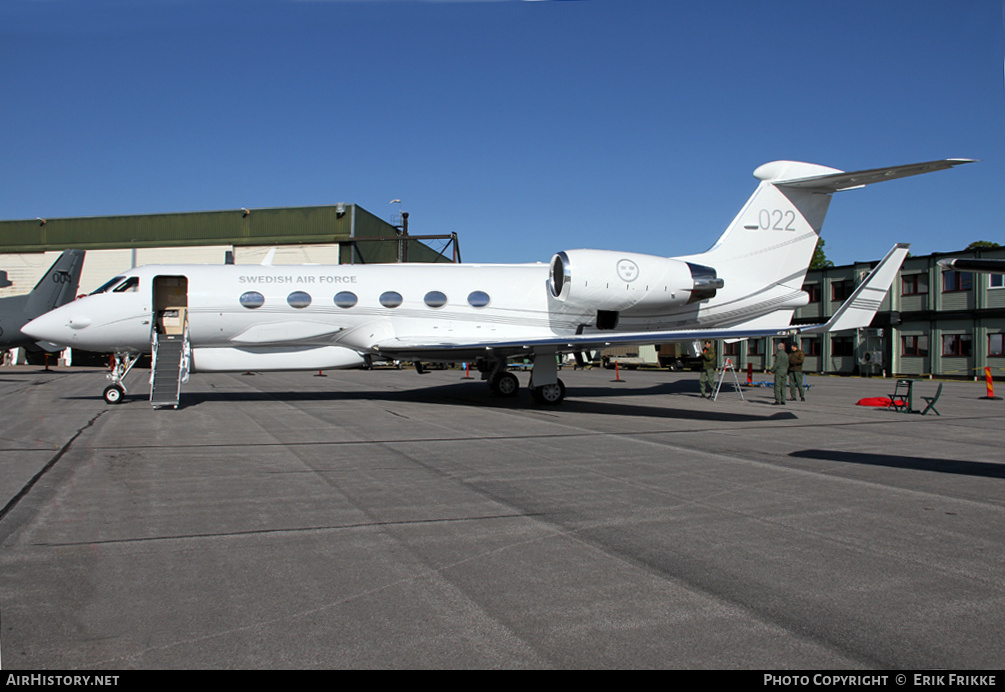 Aircraft Photo of 102002 | Gulfstream Aerospace S102B Korpen (G-IV) | Sweden - Air Force | AirHistory.net #364000