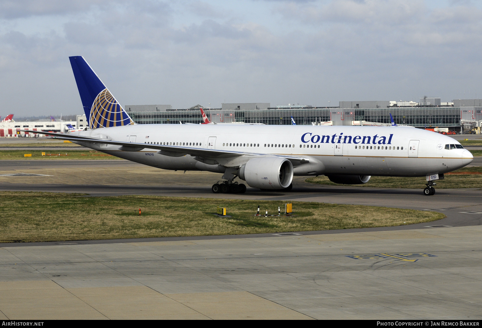 Aircraft Photo of N76010 | Boeing 777-224/ER | Continental Airlines | AirHistory.net #364119