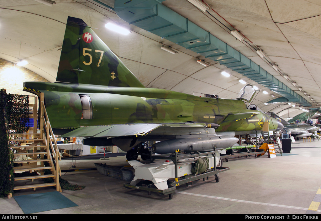 Aircraft Photo of 37094 | Saab AJS37 Viggen | Sweden - Air Force | AirHistory.net #364128