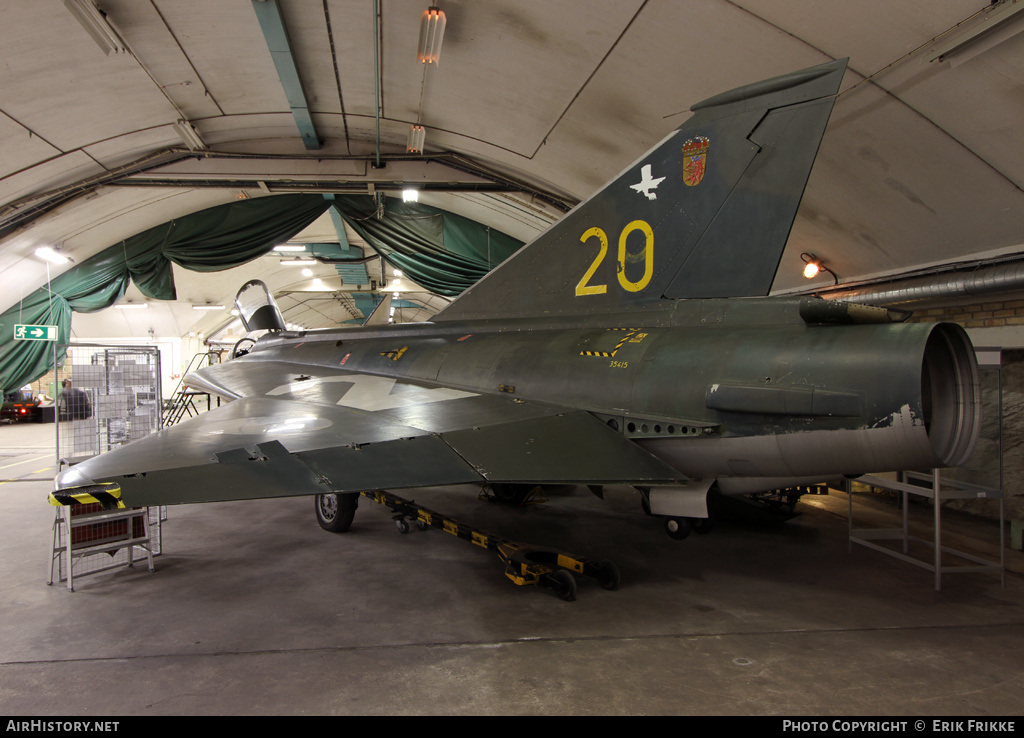 Aircraft Photo of 35415 | Saab J35F-1 Draken | Sweden - Air Force | AirHistory.net #364140