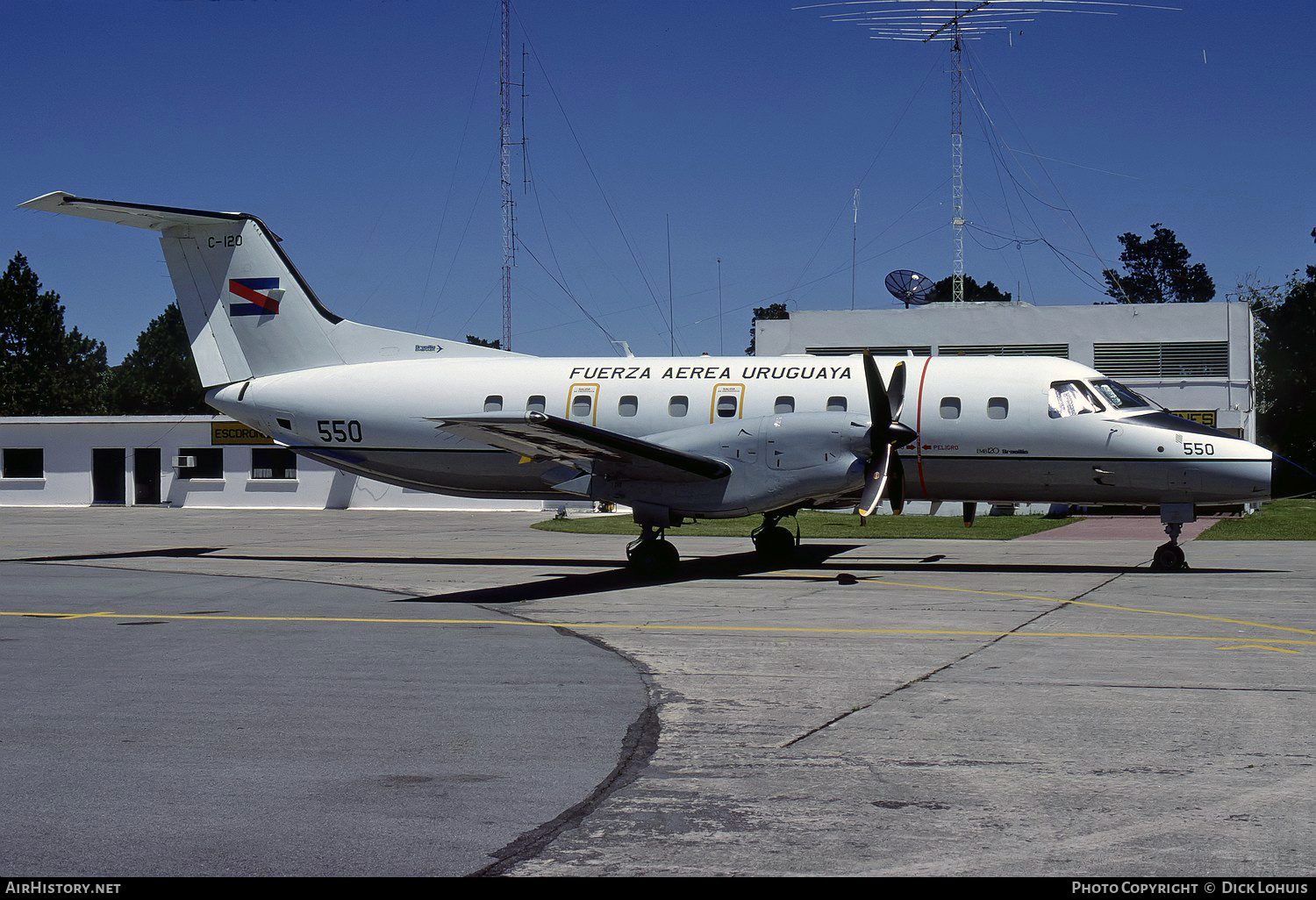 Aircraft Photo of 550 | Embraer C-120 Brasilia | Uruguay - Air Force | AirHistory.net #364254