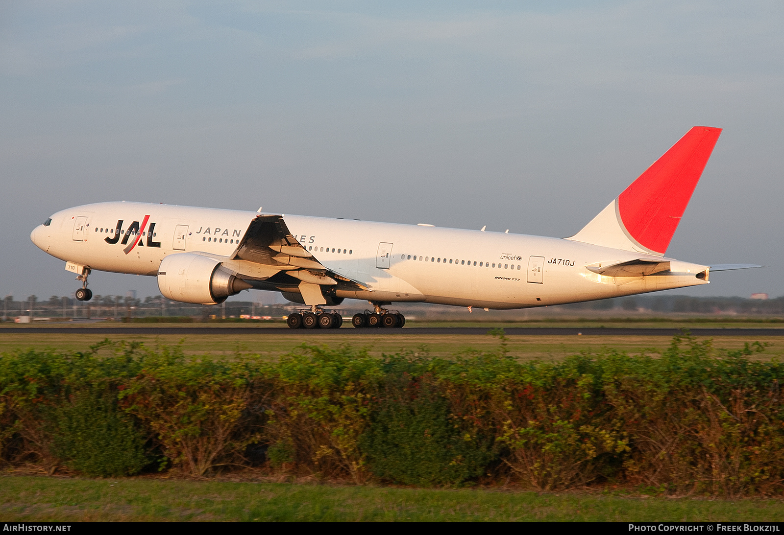 Aircraft Photo of JA710J | Boeing 777-246/ER | Japan Airlines - JAL | AirHistory.net #364375