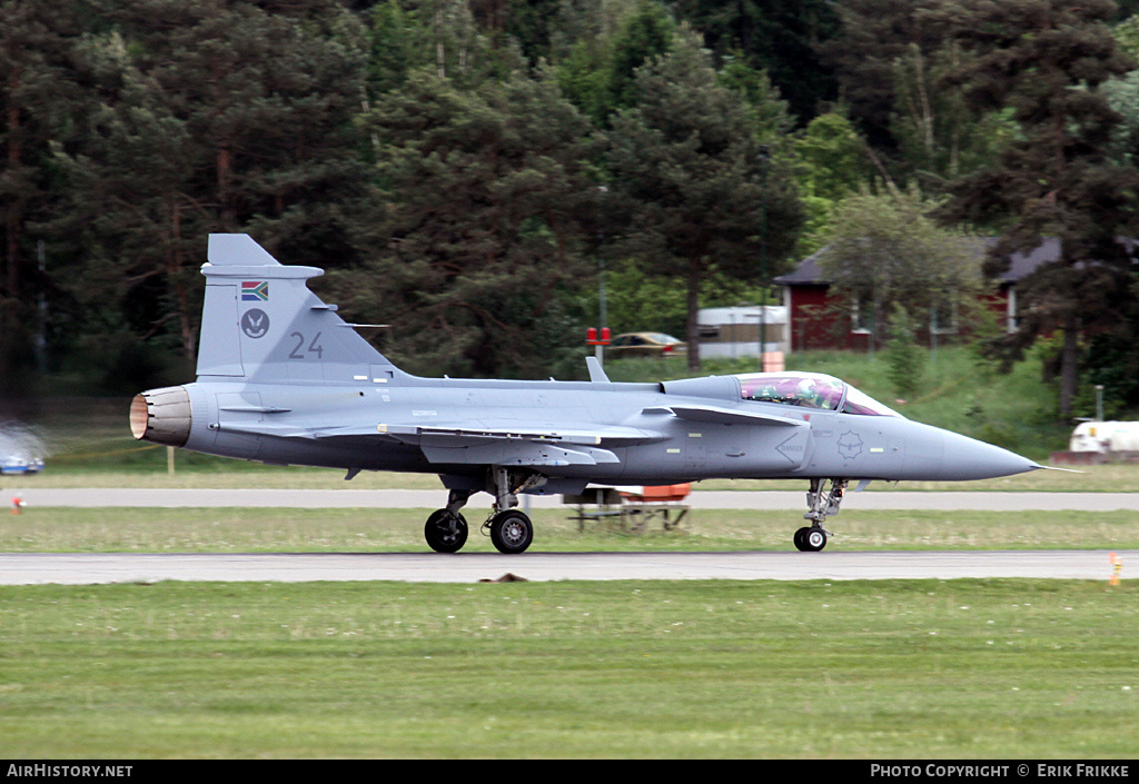 Aircraft Photo of 3924 | Saab JAS 39C Gripen | South Africa - Air Force | AirHistory.net #364378