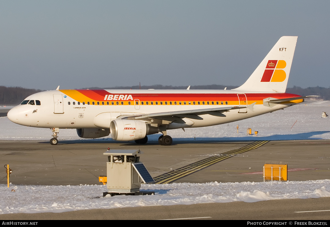 Aircraft Photo of EC-KFT | Airbus A319-111 | Iberia | AirHistory.net #364381