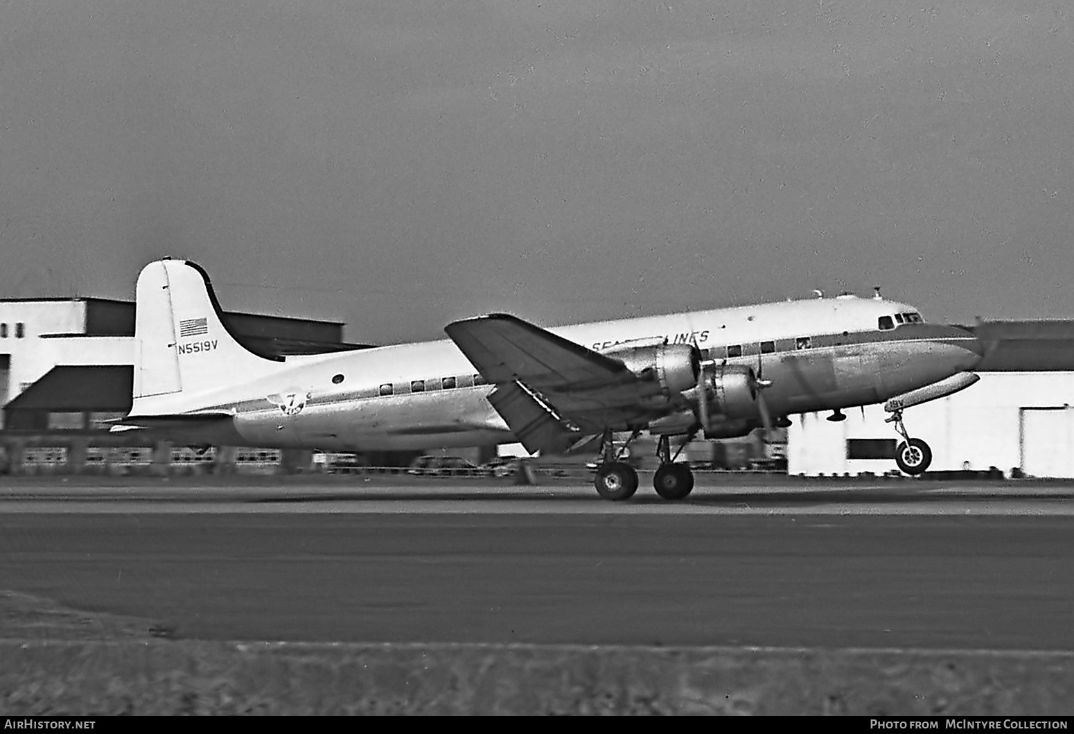 Aircraft Photo of N5519V | Douglas C-54A Skymaster | Seven Seas Airlines | AirHistory.net #364414