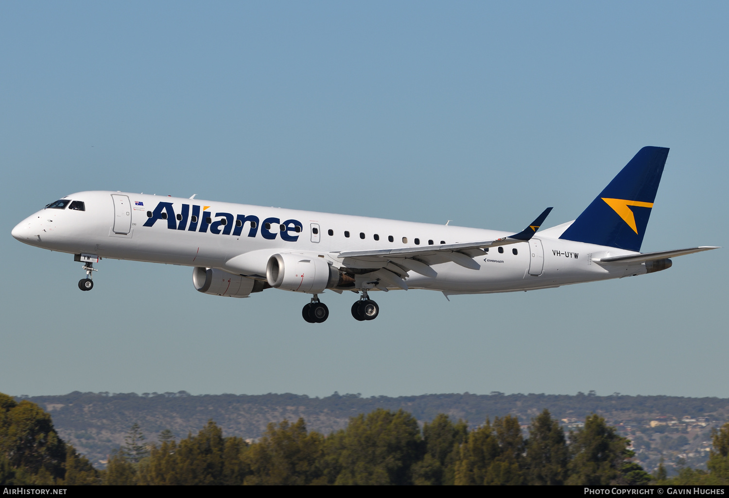 Aircraft Photo of VH-UYW | Embraer 190AR (ERJ-190-100IGW) | Alliance Airlines | AirHistory.net #364433