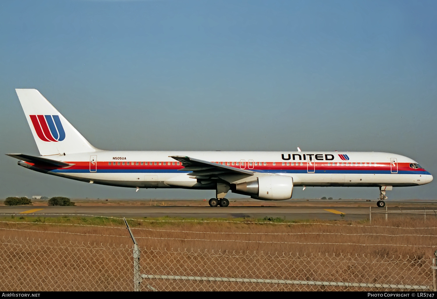 Aircraft Photo of N505UA | Boeing 757-222 | United Airlines | AirHistory.net #364491