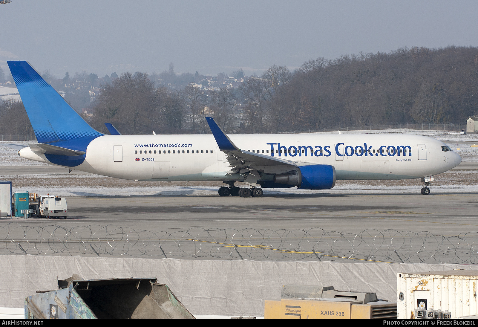 Aircraft Photo of G-TCCB | Boeing 767-31K/ER | Thomas Cook Airlines | AirHistory.net #364540