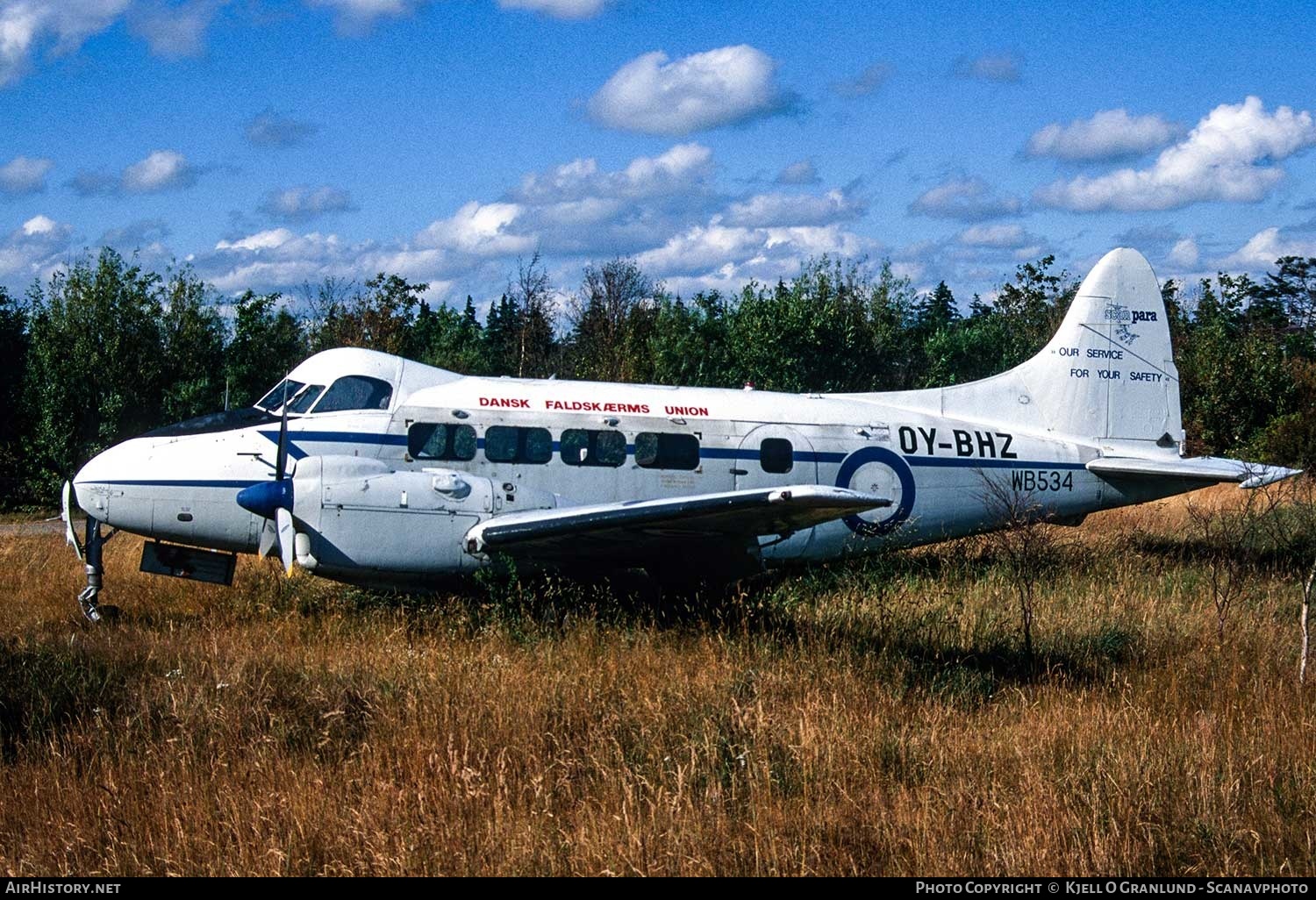 Aircraft Photo of OY-BHZ / WB534 | De Havilland D.H. 104 Dove 8 | Dansk Faldskærms Union | AirHistory.net #364640
