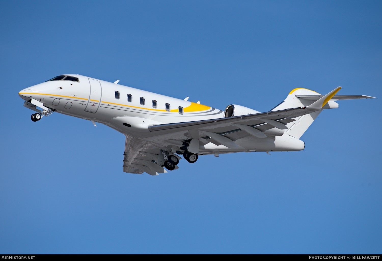 Aircraft Photo of N333WC | Bombardier Challenger 350 (BD-100-1A10) | AirHistory.net #364645
