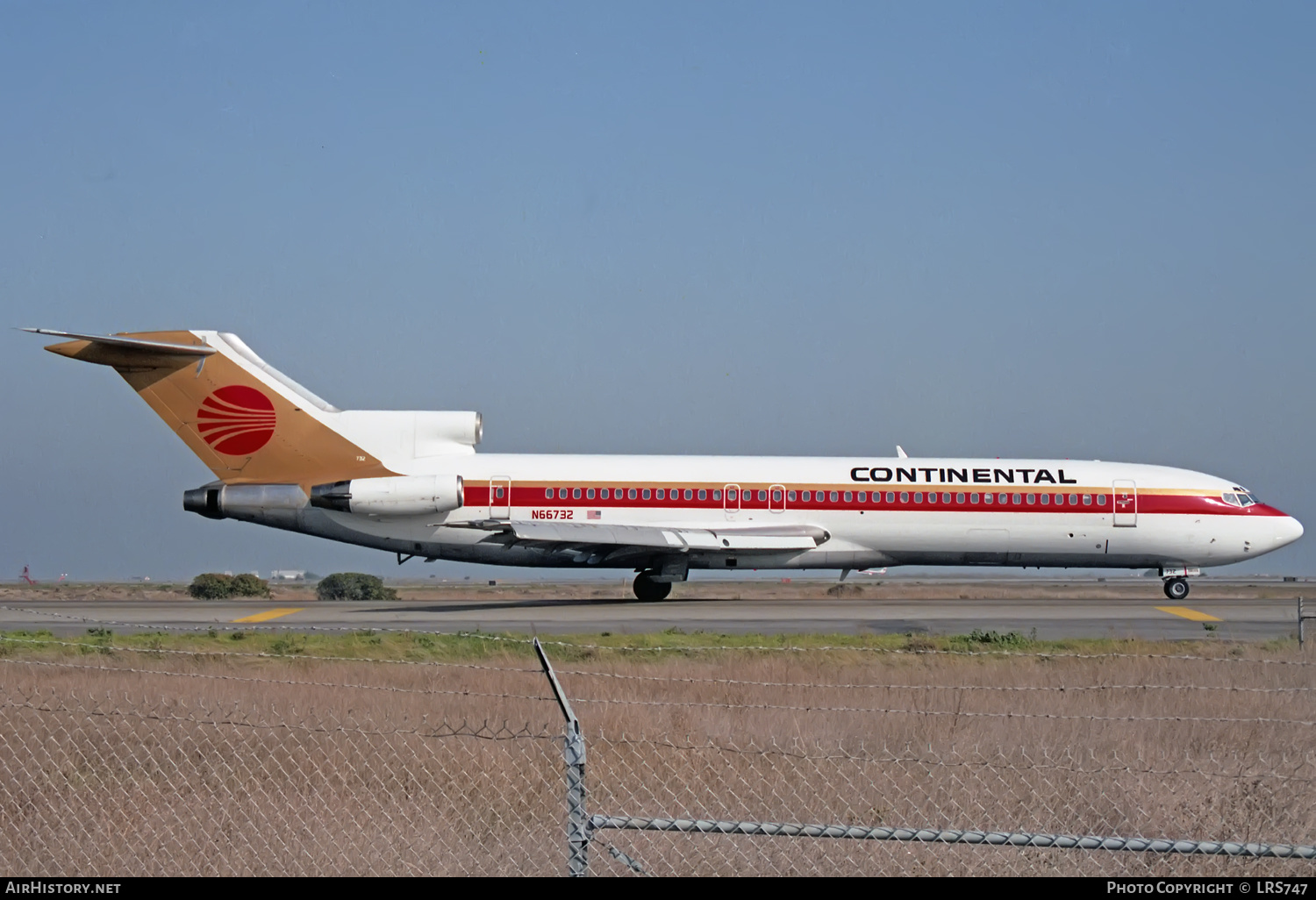 Aircraft Photo of N66732 | Boeing 727-224/Adv | Continental Airlines | AirHistory.net #364665