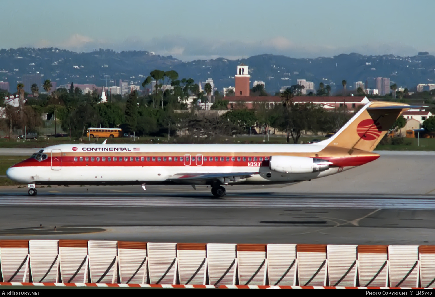 Aircraft Photo of N3513T | McDonnell Douglas DC-9-32 | Continental Airlines | AirHistory.net #364675