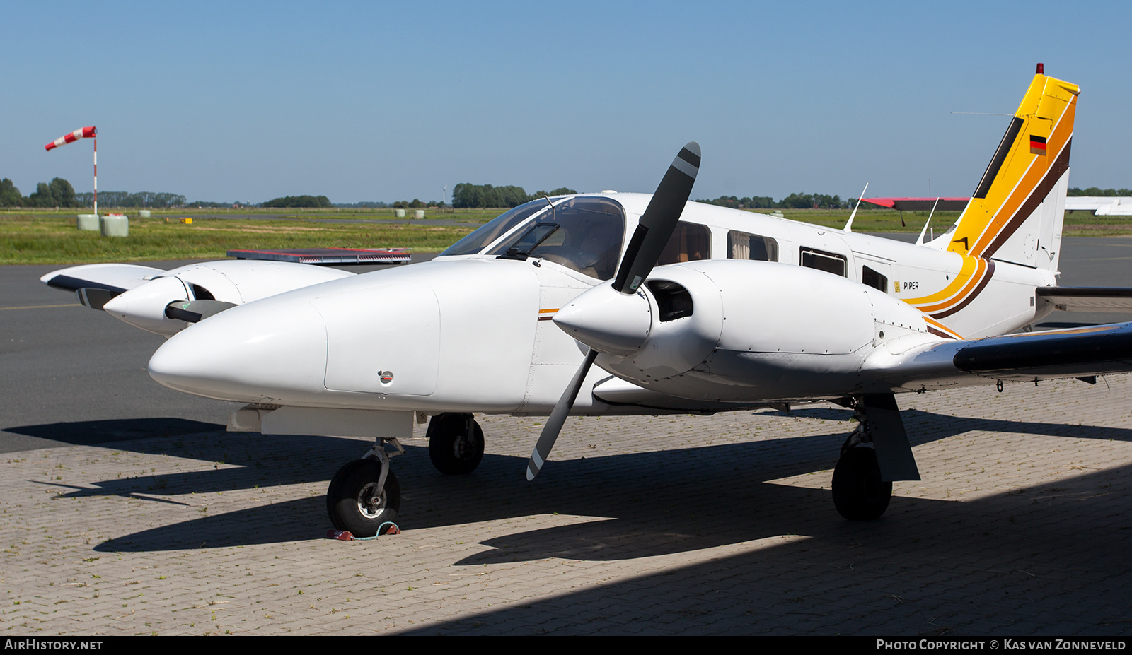 Aircraft Photo of D-GMOH | Piper PA-34-200T Seneca II | AirHistory.net #364683
