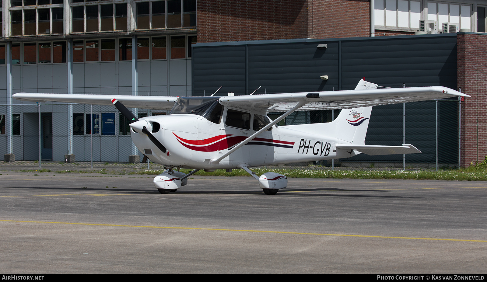 Aircraft Photo of PH-GVB | Cessna 172S Skyhawk SP | AirHistory.net #364697