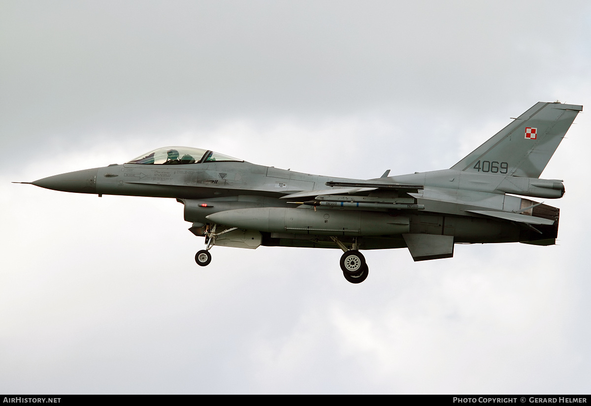 Aircraft Photo of 4069 | Lockheed Martin F-16CJ Fighting Falcon | Poland - Air Force | AirHistory.net #364748