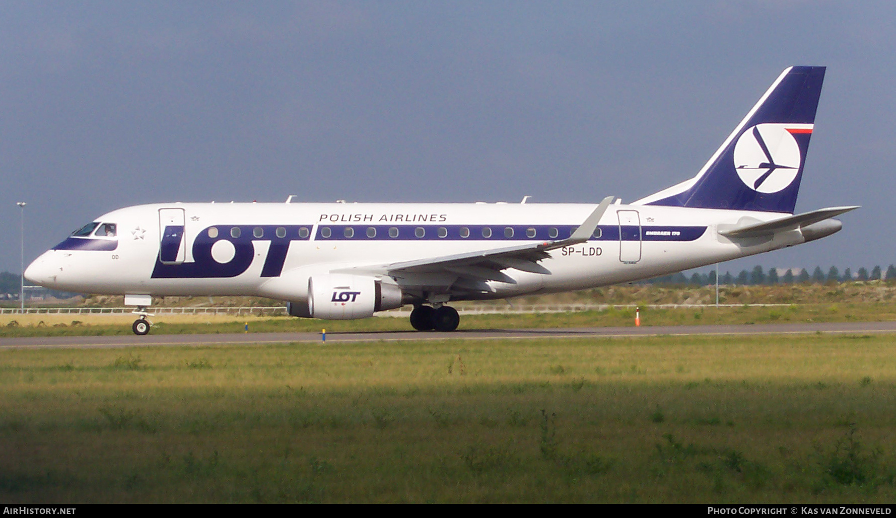 Aircraft Photo of SP-LDD | Embraer 170STD (ERJ-170-100STD) | LOT Polish Airlines - Polskie Linie Lotnicze | AirHistory.net #364761