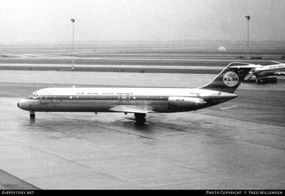 Aircraft Photo of PH-DNT | McDonnell Douglas DC-9-32 | KLM - Royal Dutch Airlines | AirHistory.net #364972