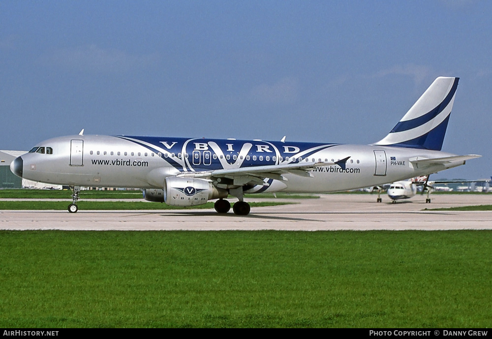 Aircraft Photo of PH-VAE | Airbus A320-212 | V Bird | AirHistory.net #364998