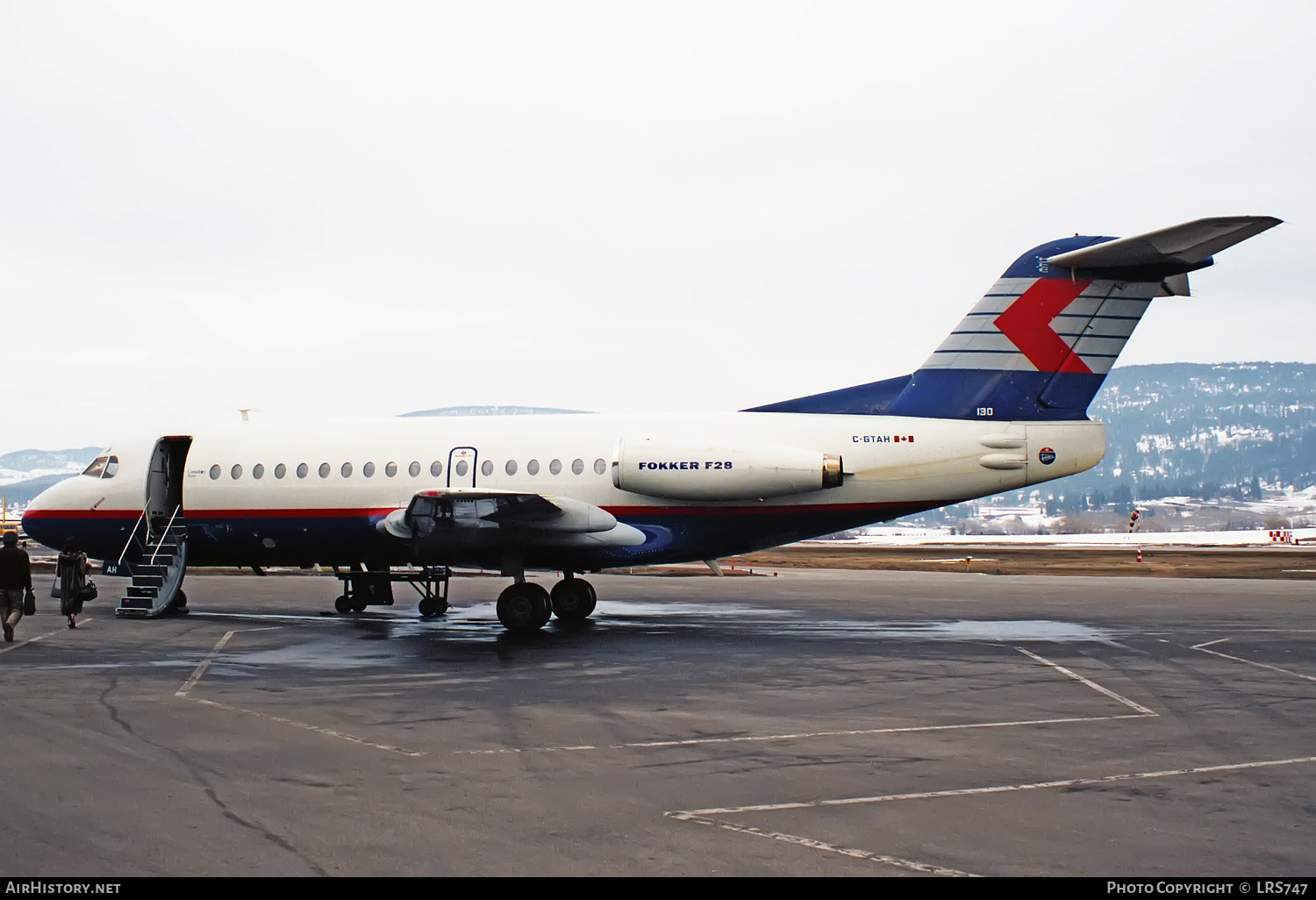 Aircraft Photo of C-GTAH | Fokker F28-1000 Fellowship | Canadian Partner | AirHistory.net #365018