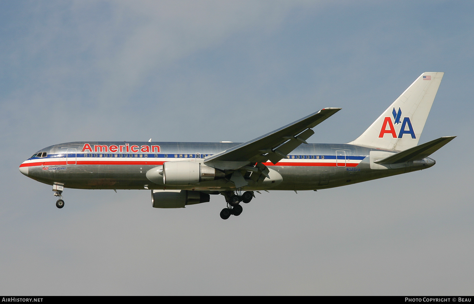 Aircraft Photo of N325AA | Boeing 767-223/ER | American Airlines | AirHistory.net #365069