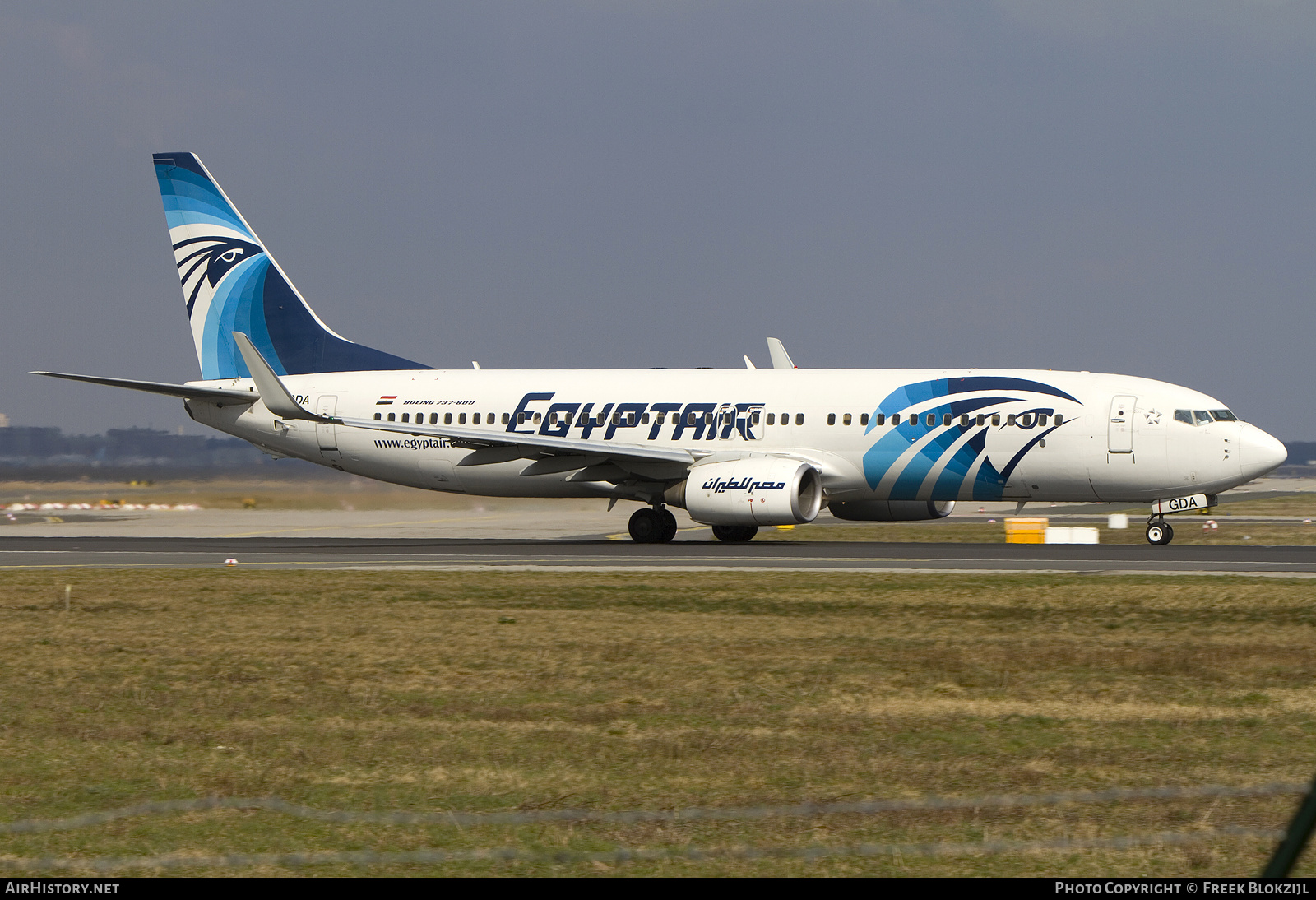 Aircraft Photo of SU-GDA | Boeing 737-866 | EgyptAir | AirHistory.net #365105
