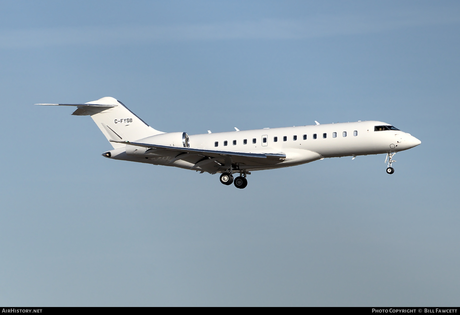 Aircraft Photo of C-FYSB | Bombardier Global 6000 (BD-700-1A10) | AirHistory.net #365174