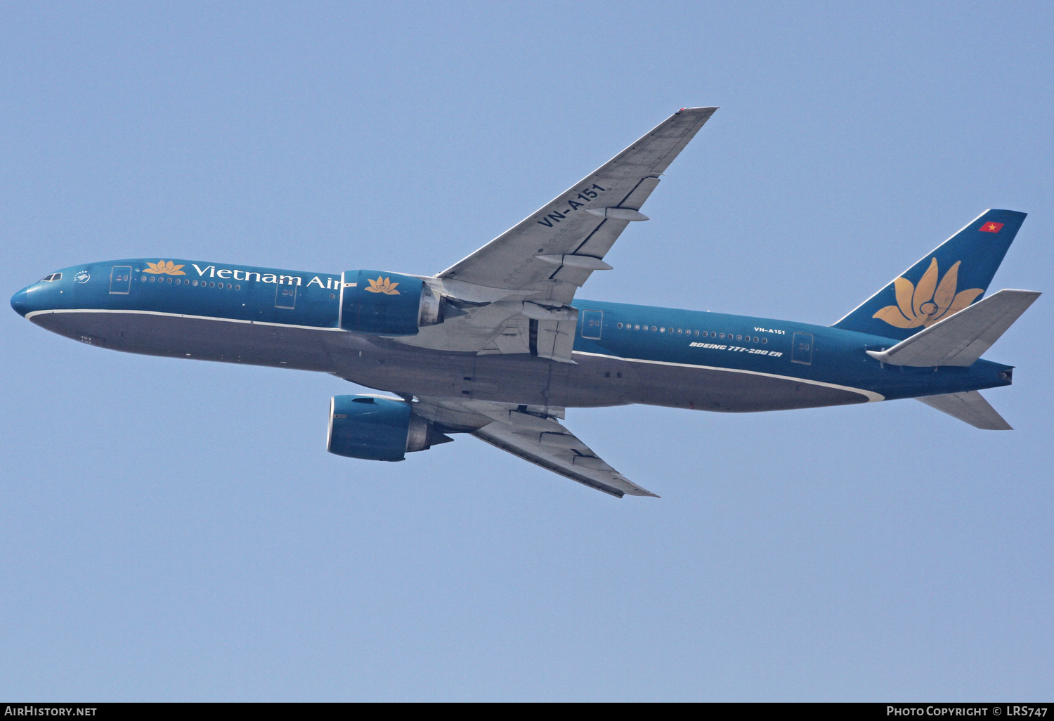 Aircraft Photo of VN-A151 | Boeing 777-2Q8/ER | Vietnam Airlines | AirHistory.net #365220