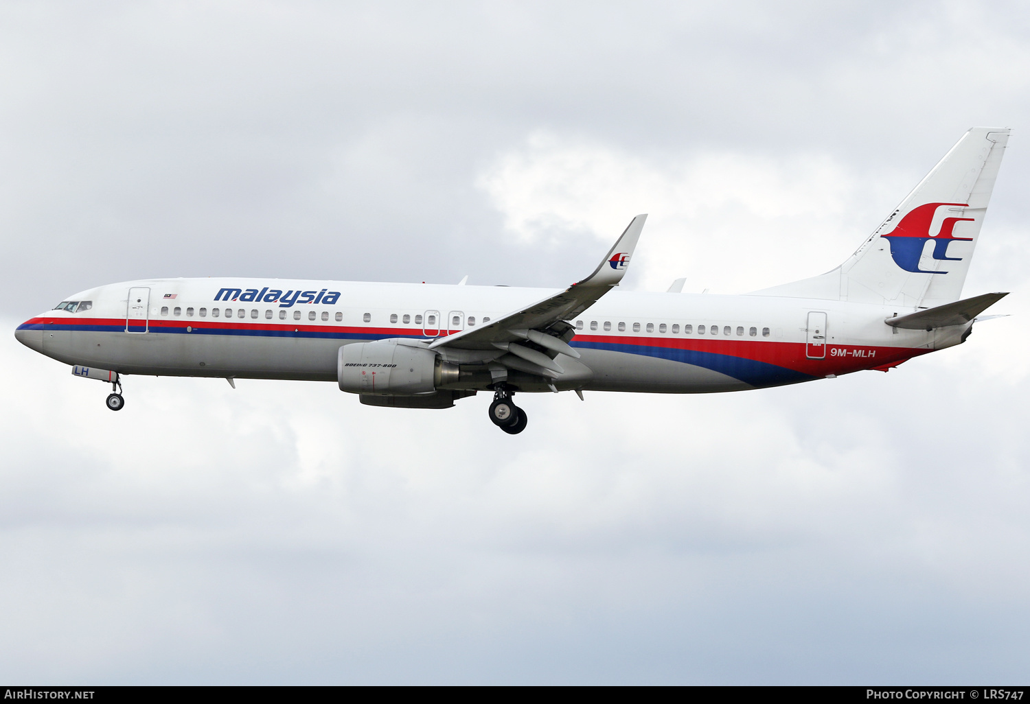 Aircraft Photo of 9M-MLH | Boeing 737-8FZ | Malaysia Airlines | AirHistory.net #365268