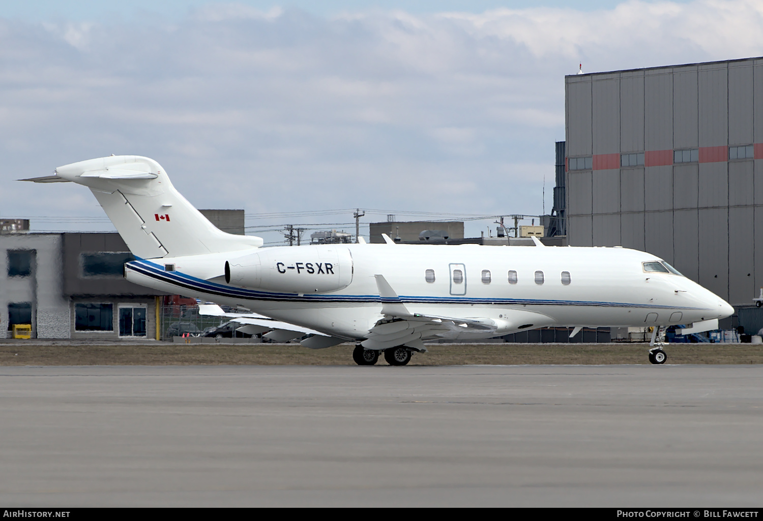 Aircraft Photo of C-FSXR | Bombardier Challenger 300 (BD-100-1A10) | AirHistory.net #365413