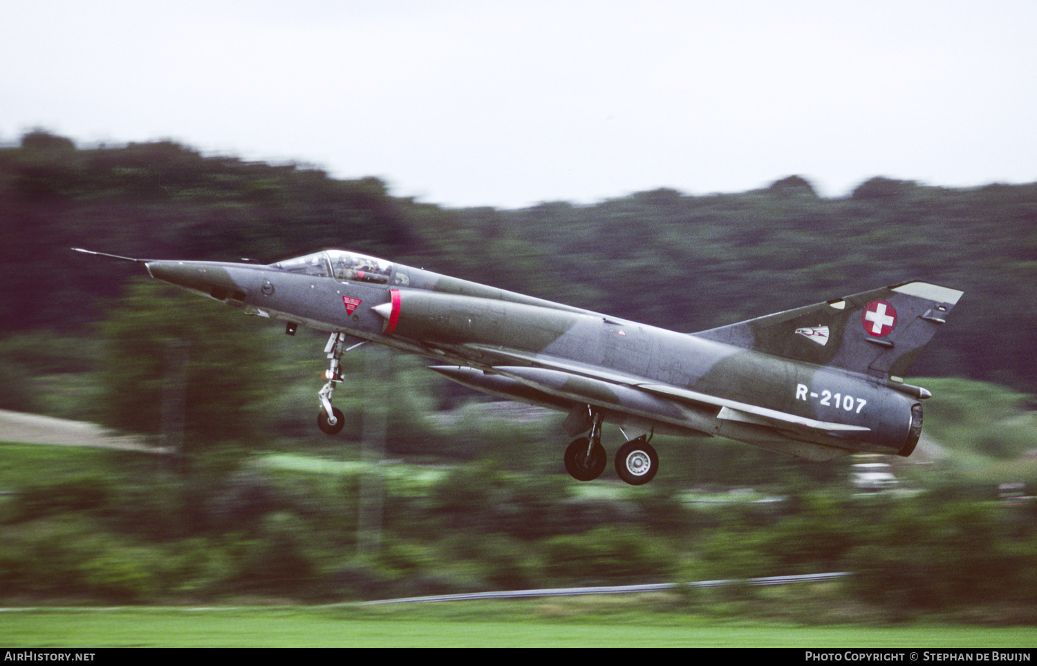 Aircraft Photo of R-2107 | Dassault Mirage IIIRS | Switzerland - Air Force | AirHistory.net #365539