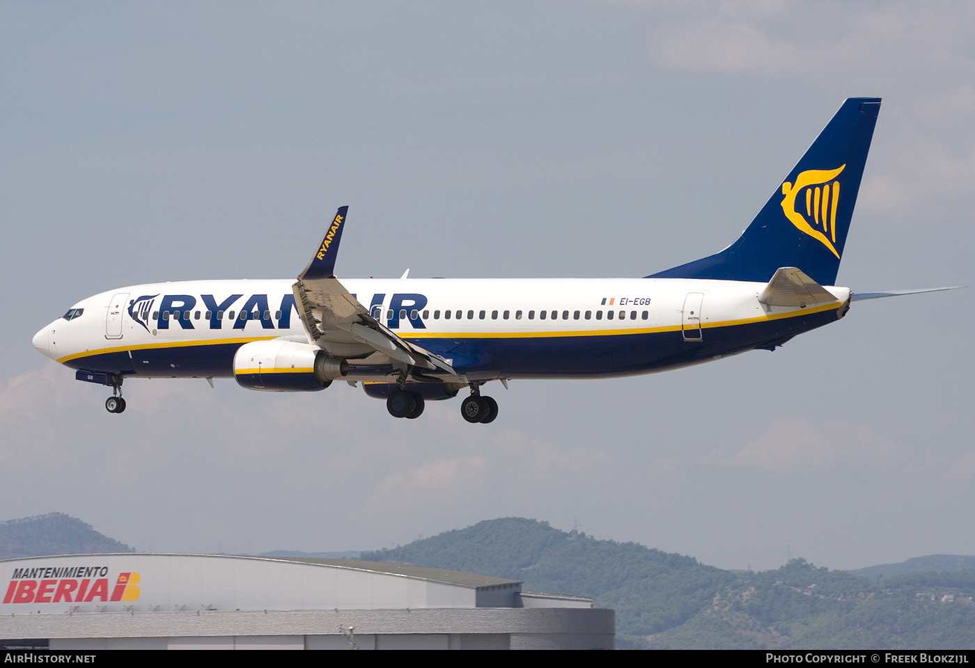 Aircraft Photo of EI-EGB | Boeing 737-8AS | Ryanair | AirHistory.net #365570