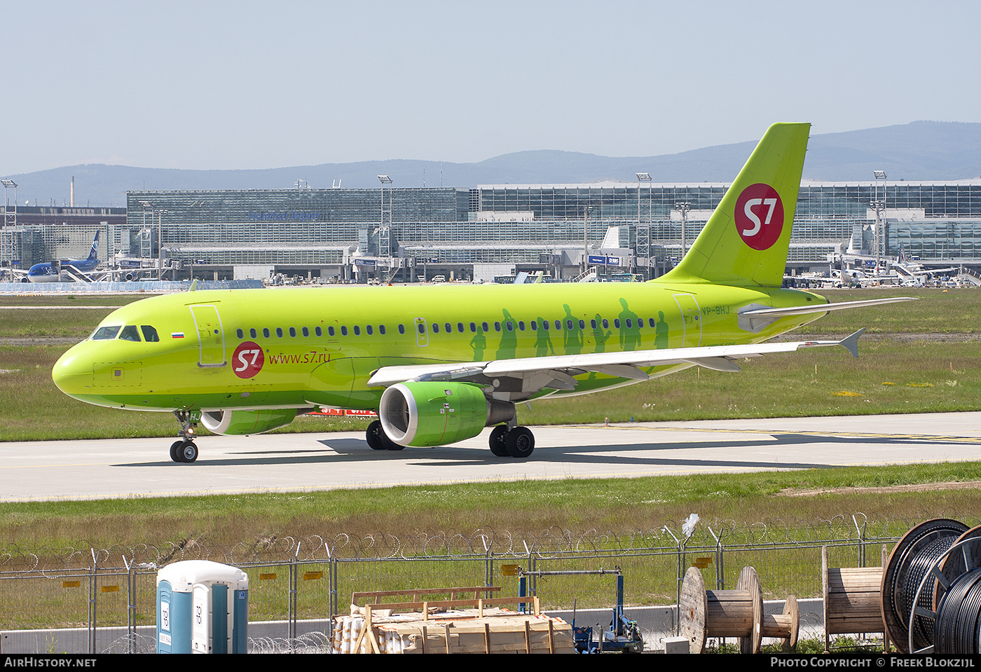 Aircraft Photo of VP-BHJ | Airbus A319-114 | S7 Airlines | AirHistory.net #365619
