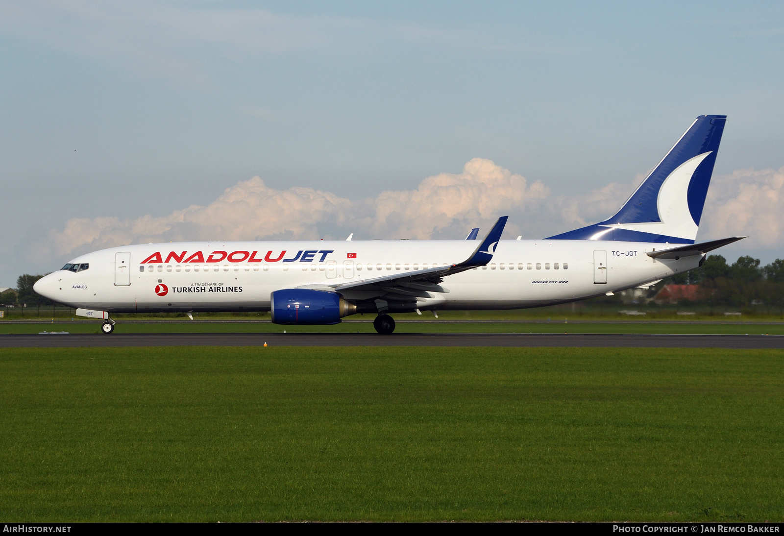 Aircraft Photo of TC-JGT | Boeing 737-8F2 | AnadoluJet | AirHistory.net #365686