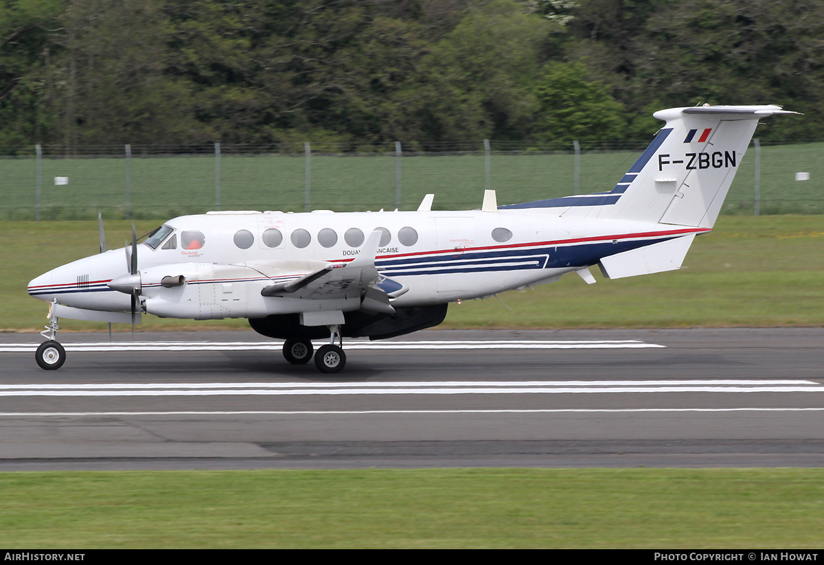 Aircraft Photo of F-ZBGN | Hawker Beechcraft 350ER King Air (B300) | Douane Francaise | AirHistory.net #365724