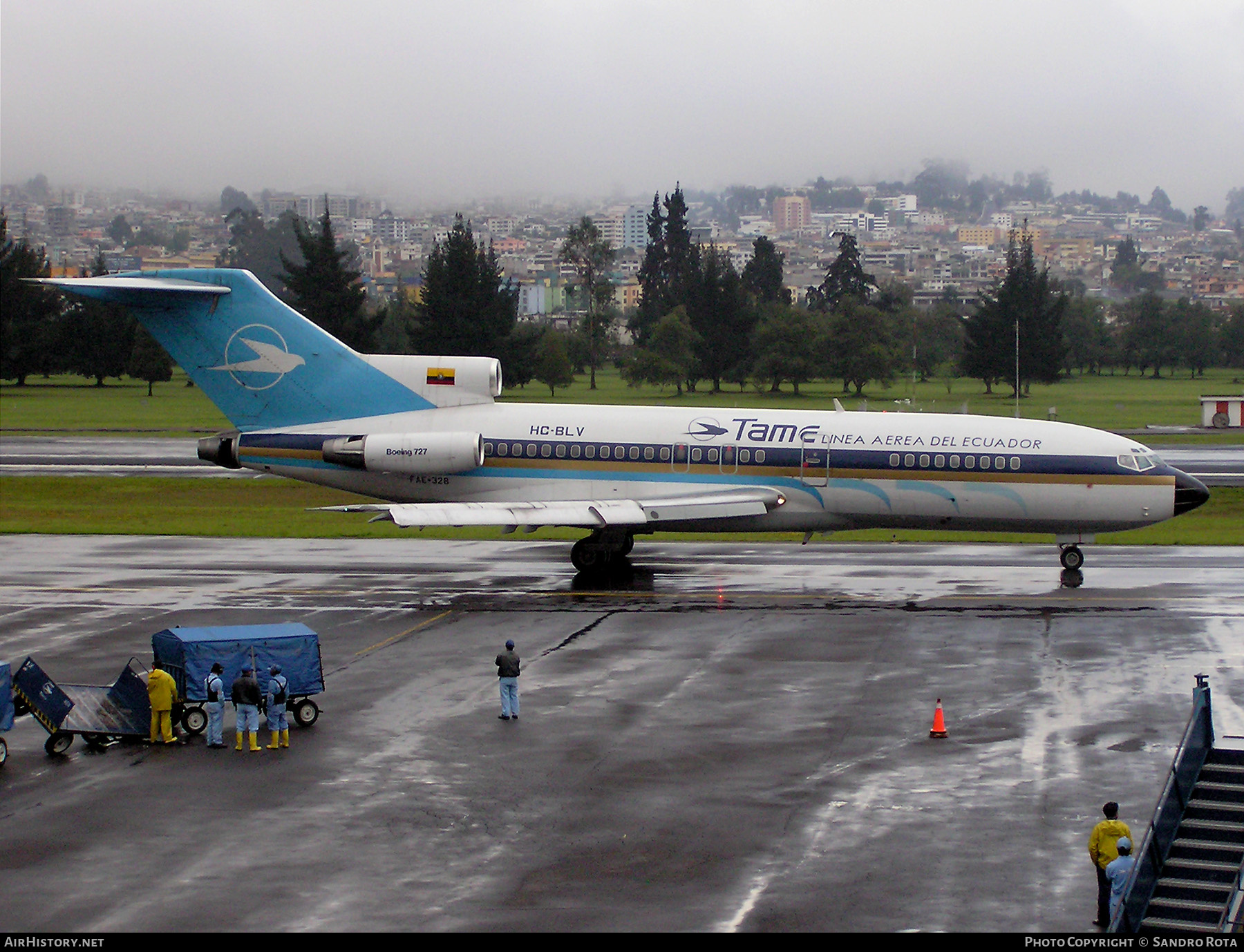 Aircraft Photo of HC-BLV / FAE-328 | Boeing 727-17 | TAME Línea Aérea del Ecuador | AirHistory.net #365728