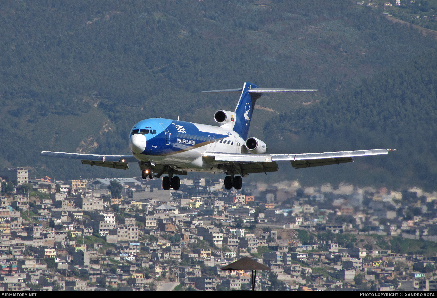 Aircraft Photo of HC-BZS / FAE-620 | Boeing 727-230/Adv | TAME Línea Aérea del Ecuador | AirHistory.net #365761