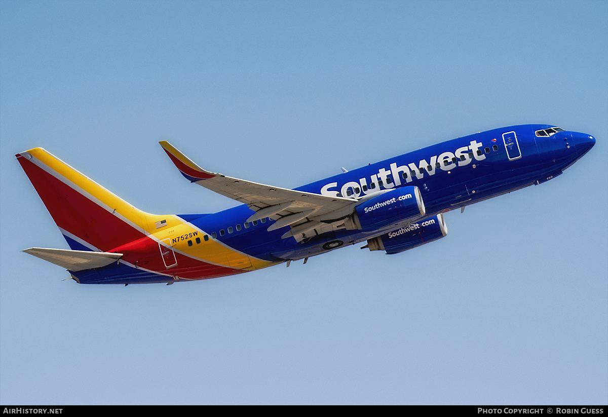 Aircraft Photo of N752SW | Boeing 737-7H4 | Southwest Airlines | AirHistory.net #365762