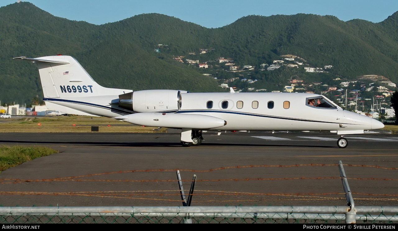 Aircraft Photo of N699ST | Gates Learjet 35A | AirHistory.net #365766