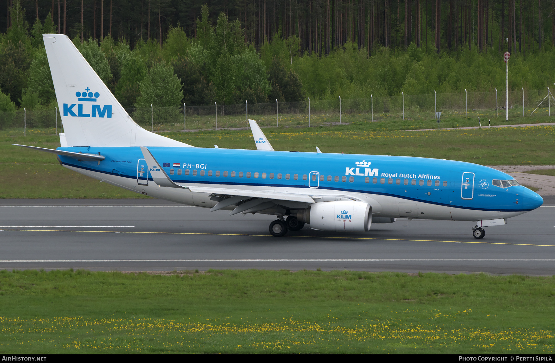 Aircraft Photo of PH-BGI | Boeing 737-7K2 | KLM - Royal Dutch Airlines | AirHistory.net #365769