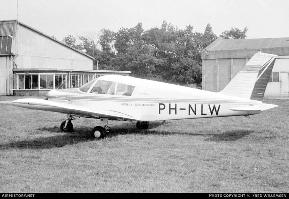 Aircraft Photo of PH-NLW | Piper PA-28-140 Cherokee B | Nationale Luchtvaart School - NLS | AirHistory.net #365786
