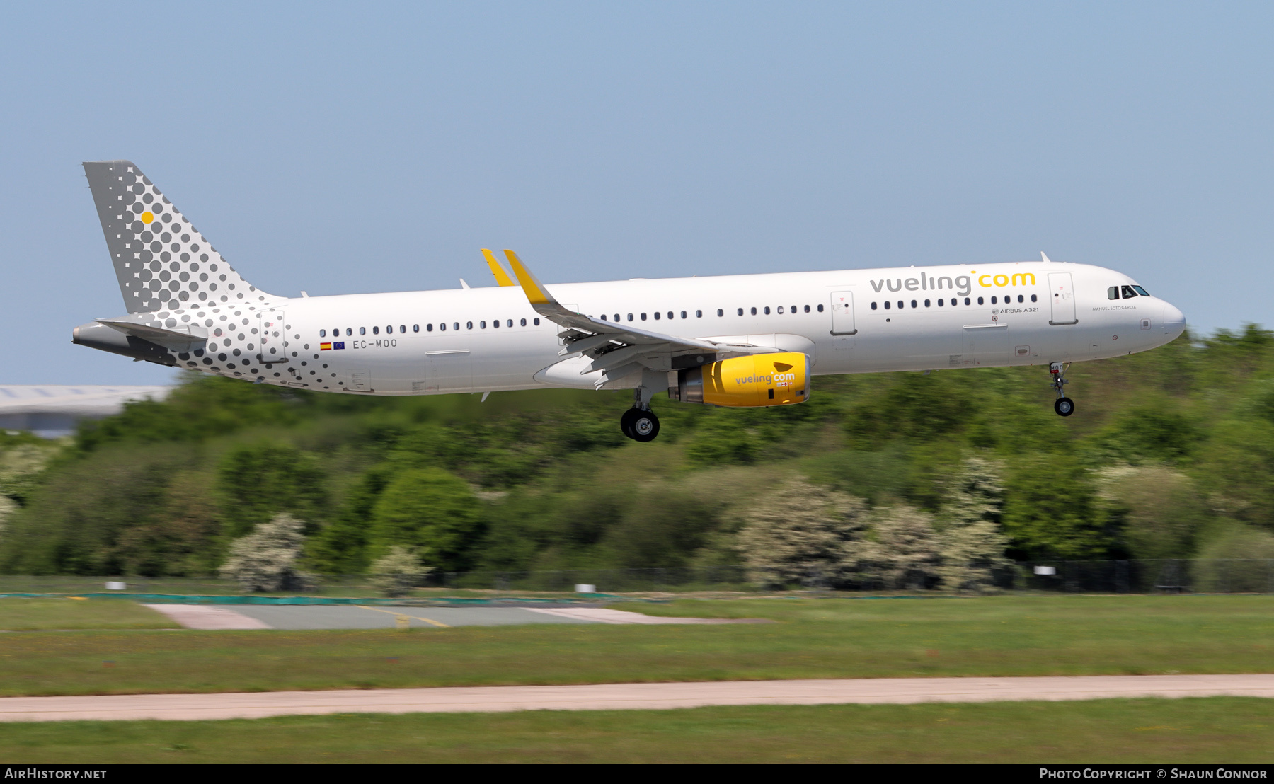 Aircraft Photo of EC-MOO | Airbus A321-231 | Vueling Airlines | AirHistory.net #365793