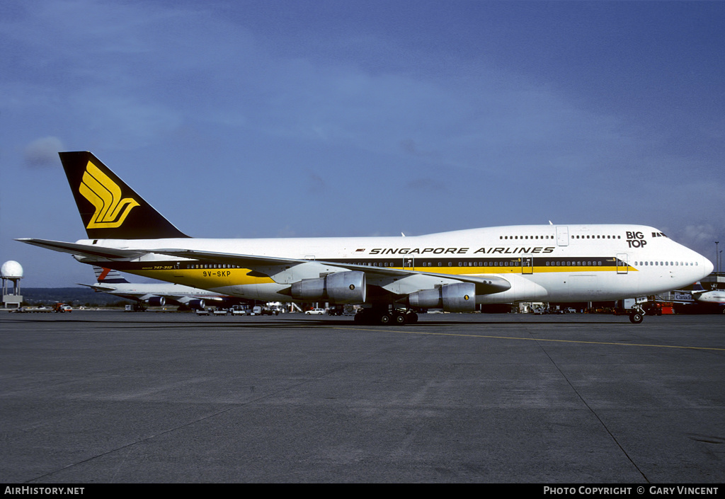 Aircraft Photo of 9V-SKP | Boeing 747-312M | Singapore Airlines | AirHistory.net #365852