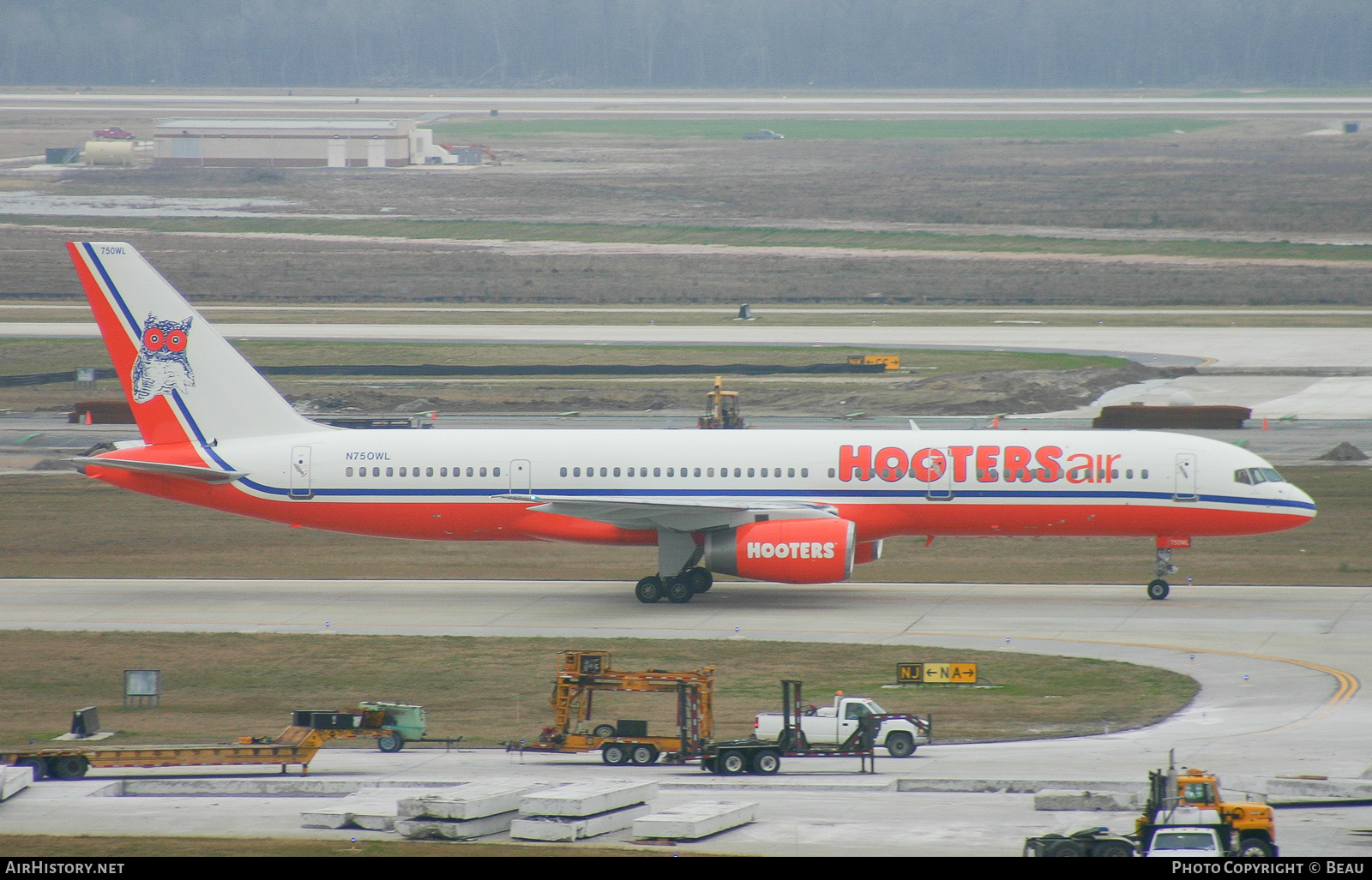 Aircraft Photo of N750WL | Boeing 757-2G5 | Hooters Air | AirHistory.net #365947