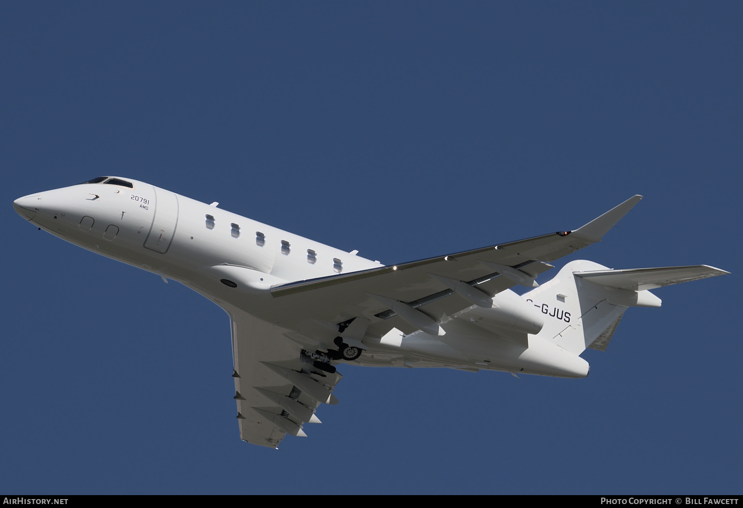 Aircraft Photo of C-GJUS | Bombardier Challenger 350 (BD-100-1A10) | AirHistory.net #366044