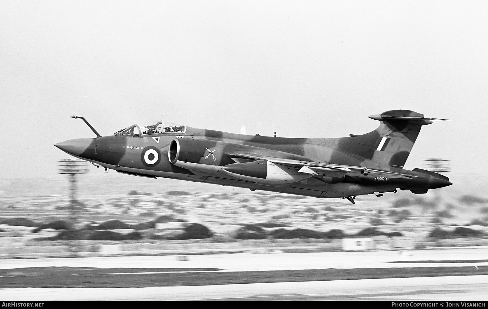 Aircraft Photo of XN983 | Hawker Siddeley Buccaneer S2B | UK - Air Force | AirHistory.net #366048