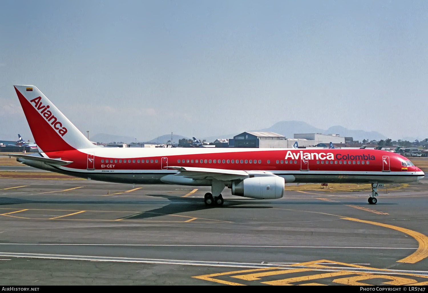 Aircraft Photo of EI-CEY | Boeing 757-2Y0 | Avianca | AirHistory.net #366142